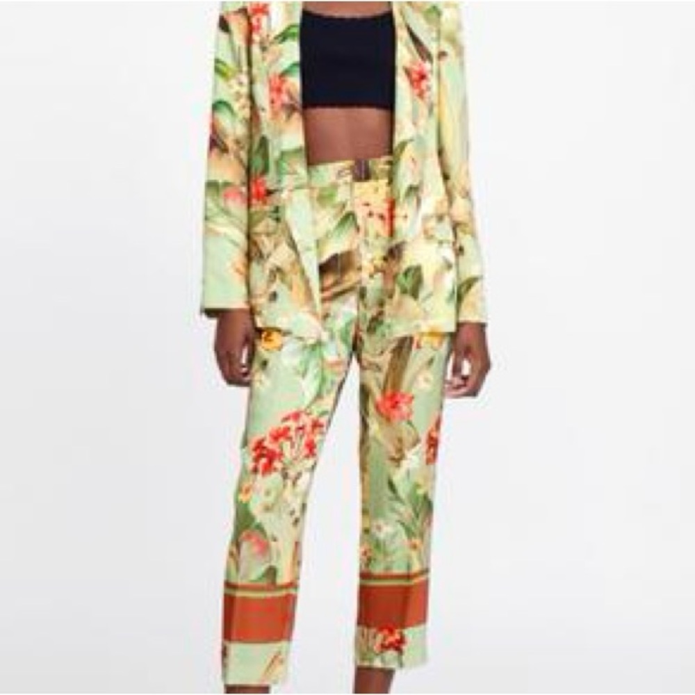 Printed pants